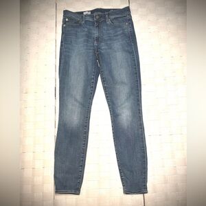 GAP 1969 Ladies Vintage The Skinny Blue Jeans. Size 29 R